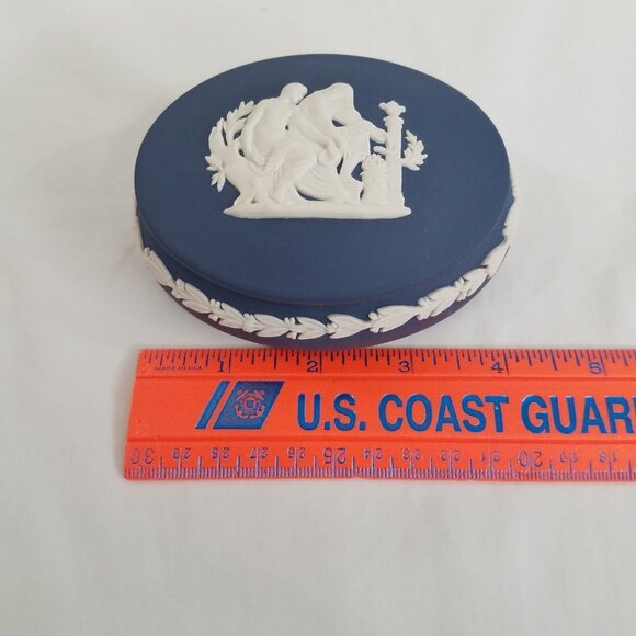 Wedgwood Jasperware Portland Blue Oval Trinket Box 4x3x2" Greek Mythology - Picture 3 of 16